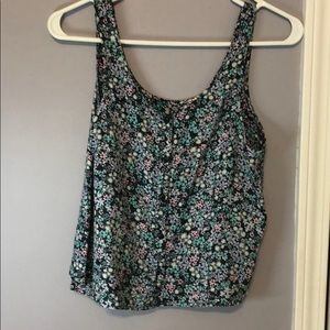 Semi crop tank top